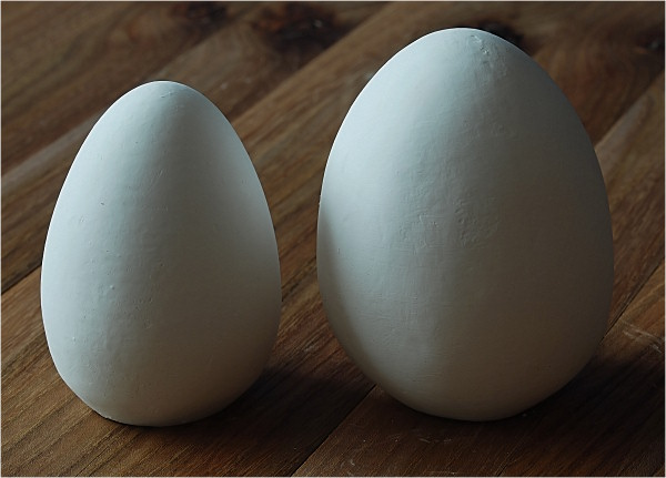 Гипсовые яйца разного размера